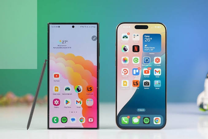 Comparison of the iPhone 16 Pro Max vs Samsung S24 Ultra for the U.S. market, highlighting sleek designs and innovative features.